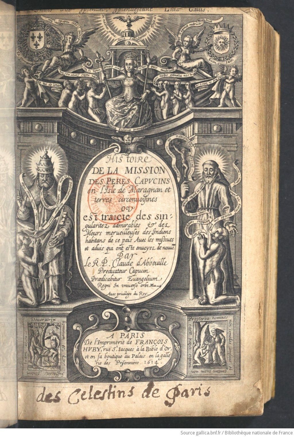 Folha de rosto de livro antigo, com gravuras de um papa, de um frade e de indígenas em torno do título em francês